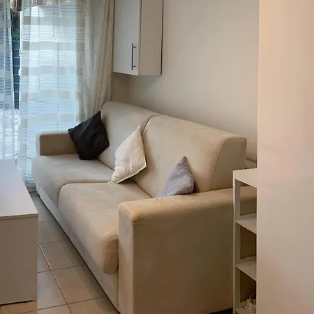 Casa de Férias Cozy In With Wifi Cagnes-sur-Mer